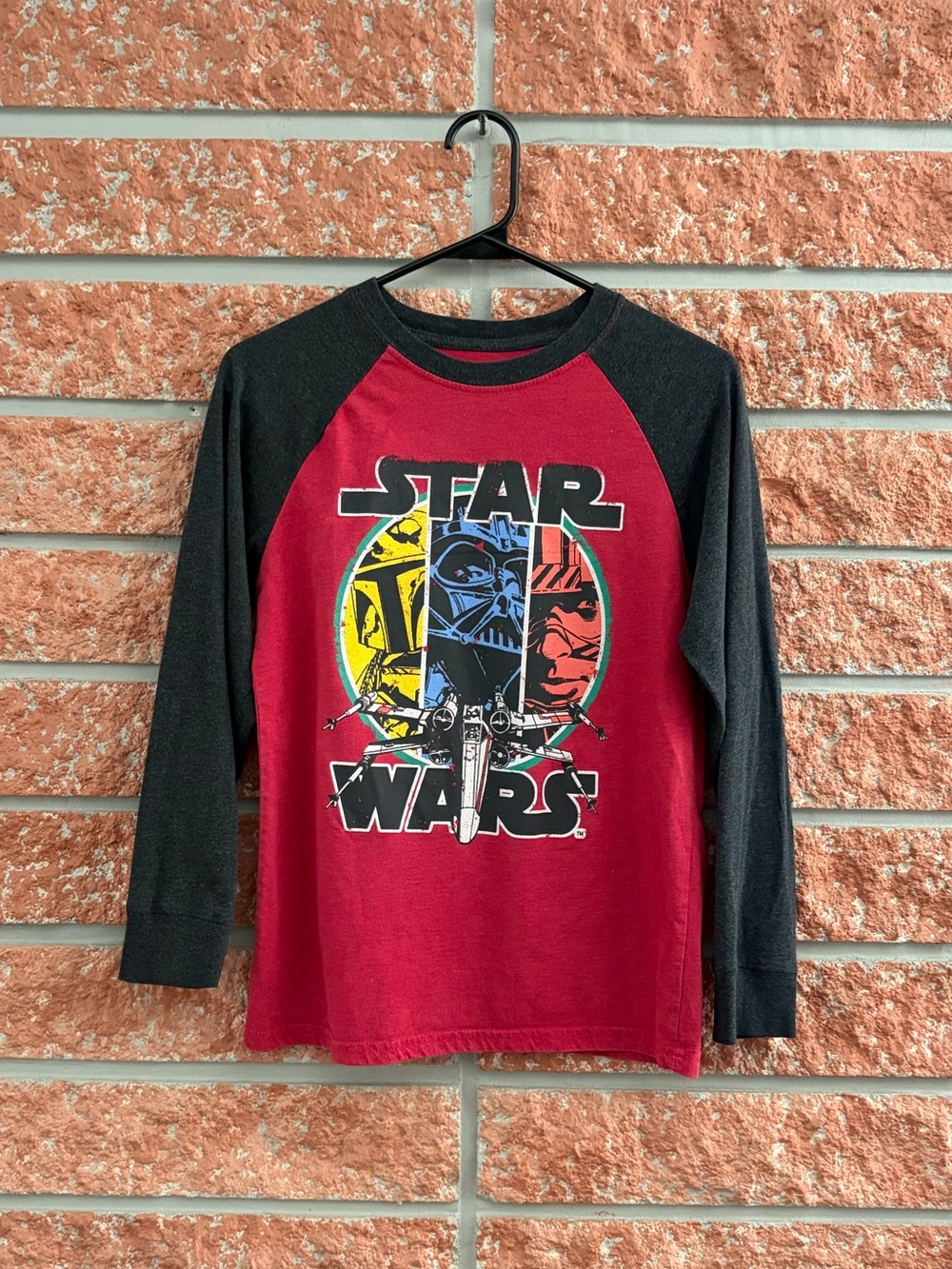 Star Wars Red & Black Long-Sleeve Raglan Graphic Tee